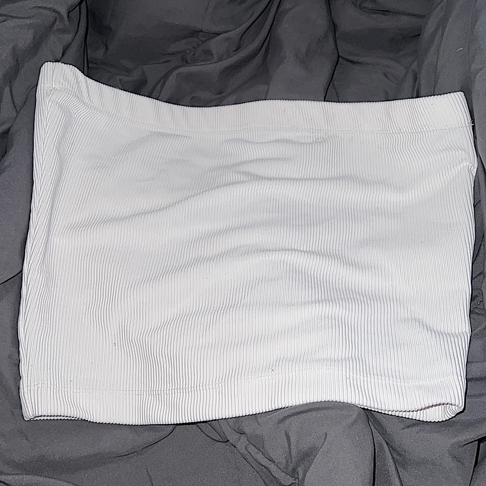 Large solid white tube top from heart & hips